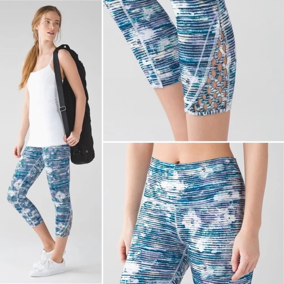 Lululemon True Self Crop II Blurry Belle Multi Blue Stripe Luon Leggings Yoga 6 - Picture 1 of 16